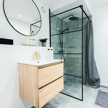 Fully Renovated In The Heart Of !!! 아파트 코펜하겐