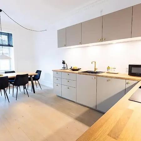 Fully Renovated In The Heart Of !!! 아파트 코펜하겐